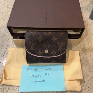 LV wallet 💯 % Authentic